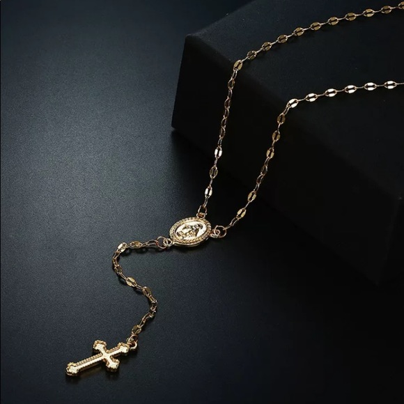 Vintage Gold Cross Pendant Necklace - Picture 5 of 5
